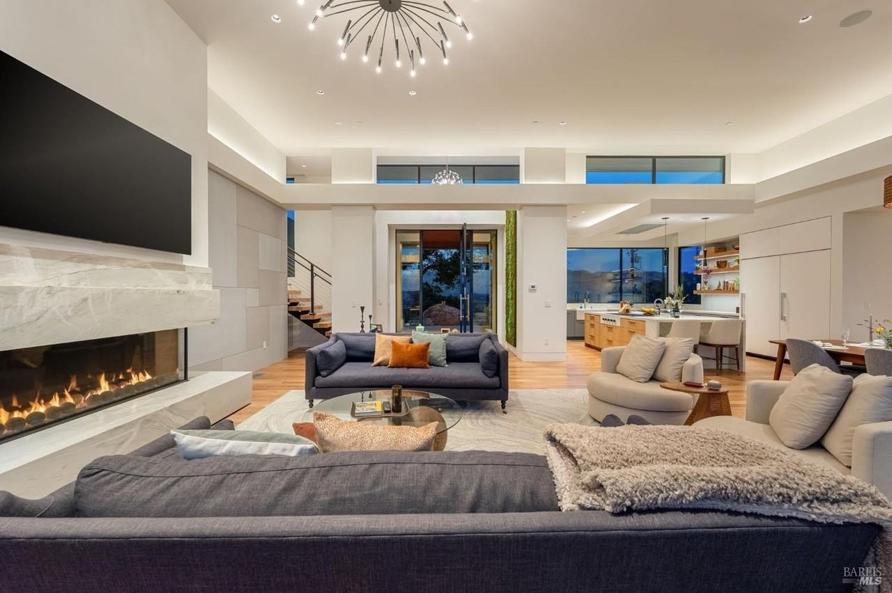 663 Montecito Blvd - Photo 7 of 50