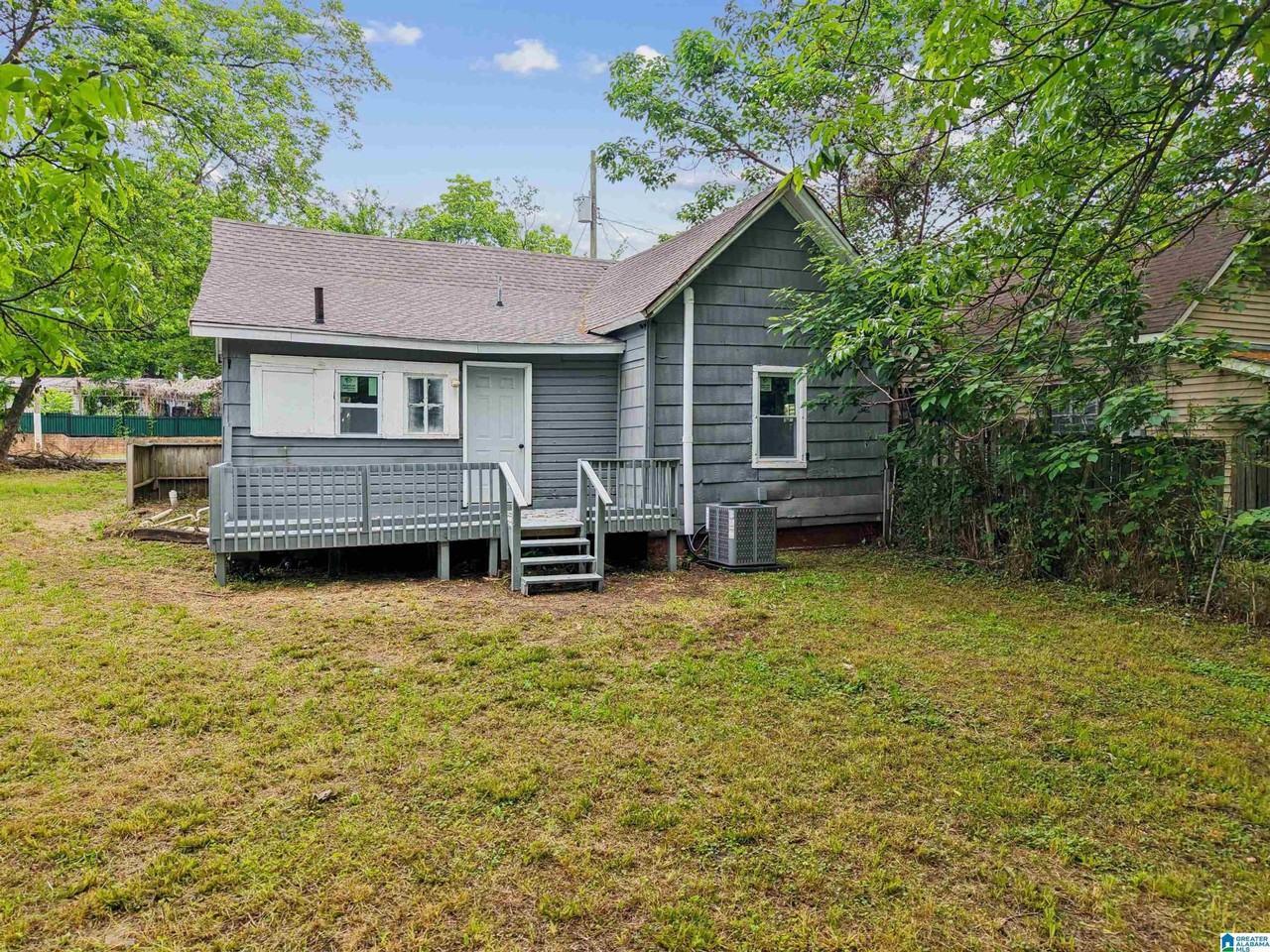 4405 12th Ave - Photo 2 of 11