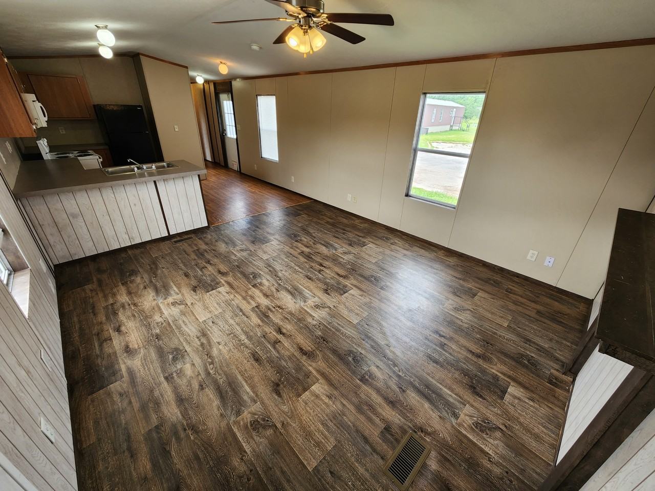 16505 16505 County Road 1526Garden Oaks #1 - Photo 2 of 11