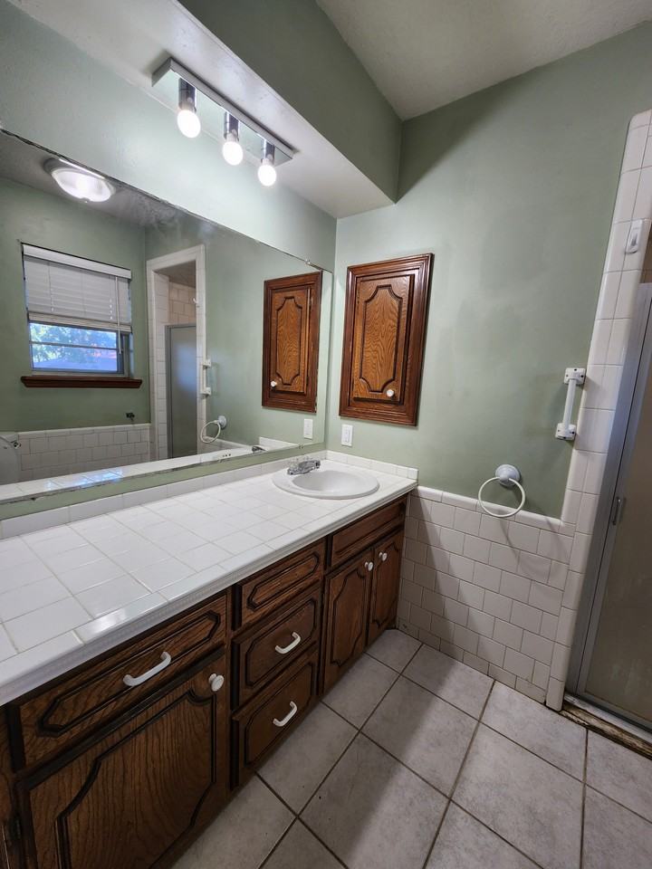329 S Morrison Dr #1 - Photo 7 of 14