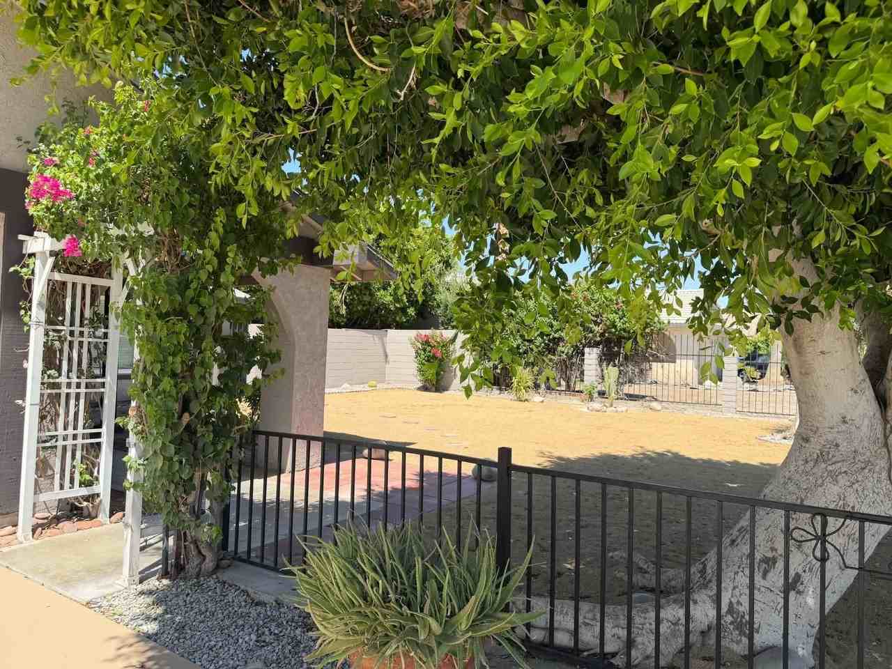 69150 San Susanna Ave - Photo 4 of 29