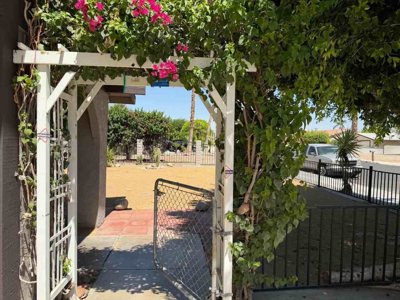 69150 San Susanna Ave - Photo 5 of 29