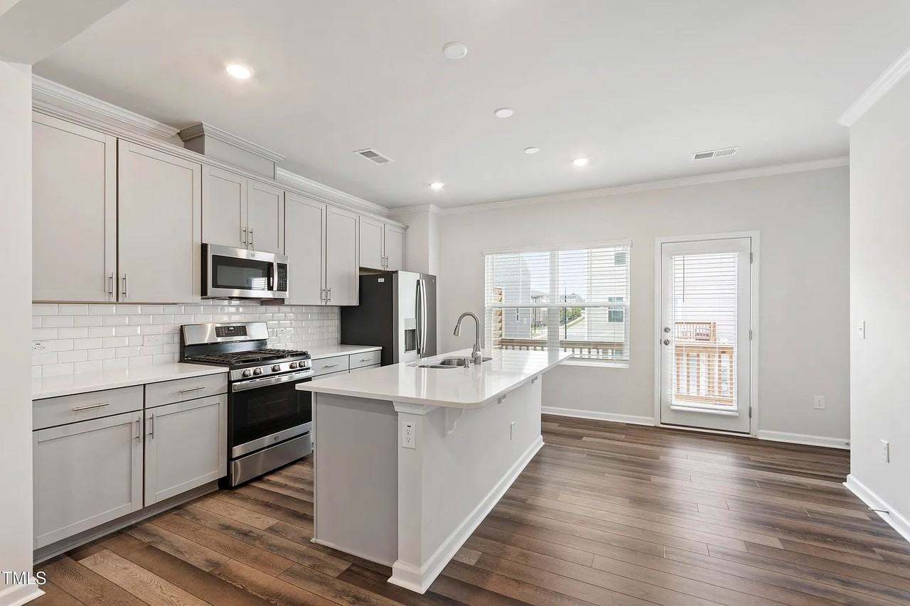 2137 Terrawood Dr #178 - Photo 3 of 44