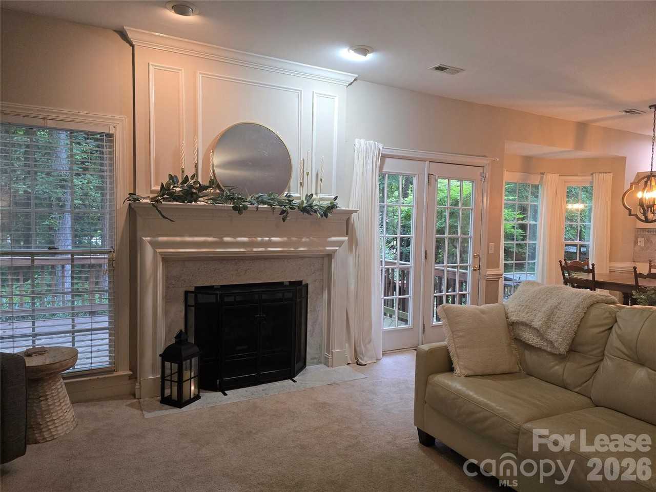 8800 Ferngrove Ct - Photo 2 of 13