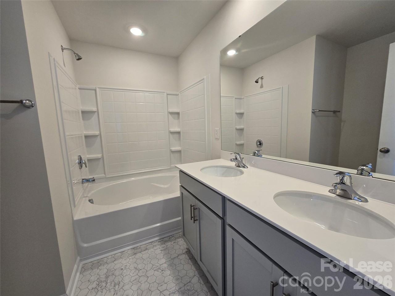 122 Salers Rd - Photo 7 of 32