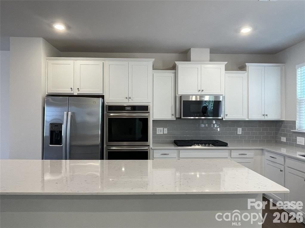 14051 Martin Hill Way - Photo 5 of 26