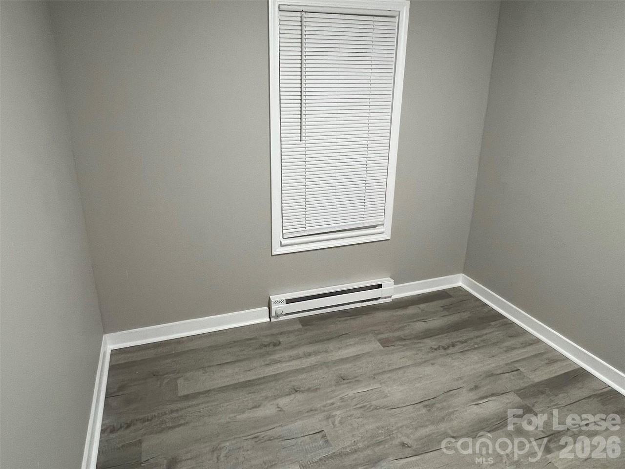 605 Center St Nw - Photo 5 of 8
