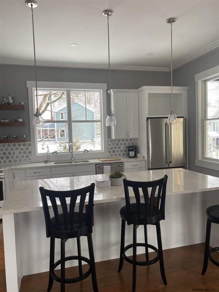 7 N Circular St - Photo 6 of 13
