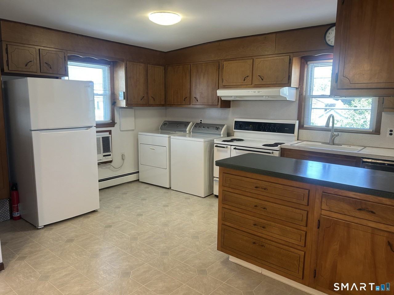 36 Charles St #2ndFL - Photo 6 of 16