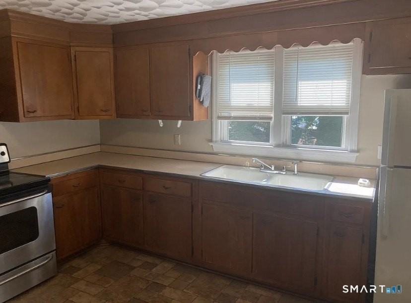 152 Dalton St #2ndFL - Photo 2 of 9