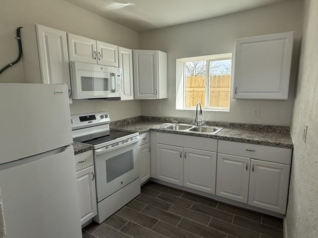 4757 S 7th Ave #1 - Photo 5 of 5
