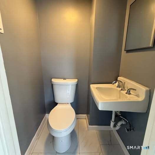 290 Priscilla St - Photo 3 of 9