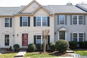 featured image of 2805 Queensland Dr