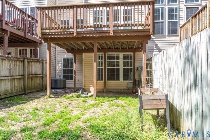 2805 Queensland Dr - Photo 2 of 24