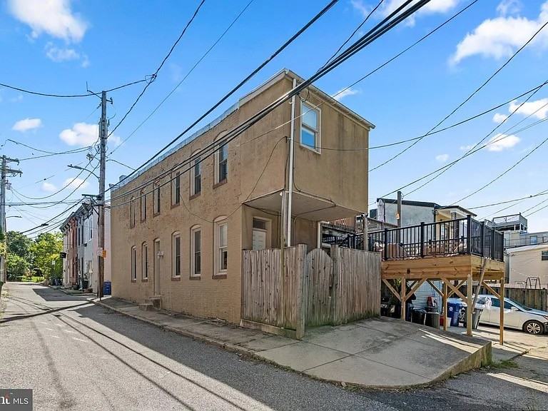 18 S Madeira St - Photo 5 of 20