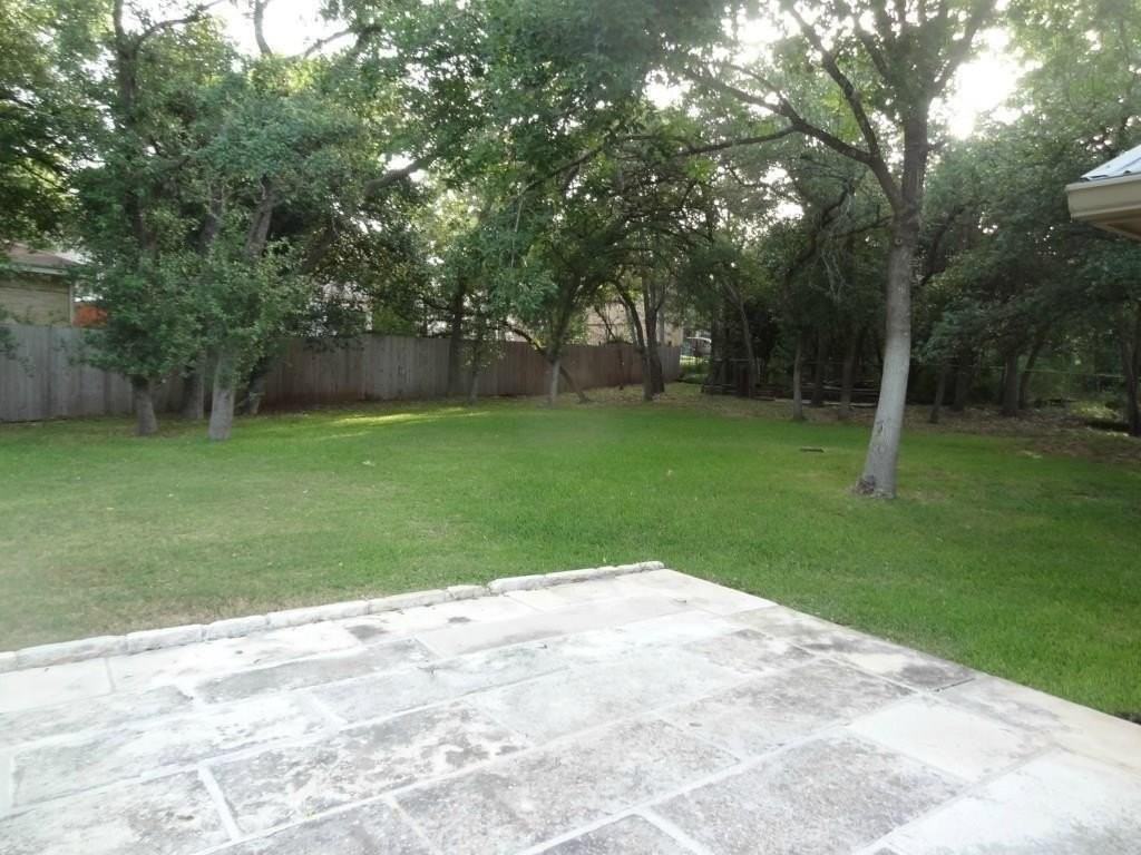 3211 Park Hills Dr - Photo 2 of 12