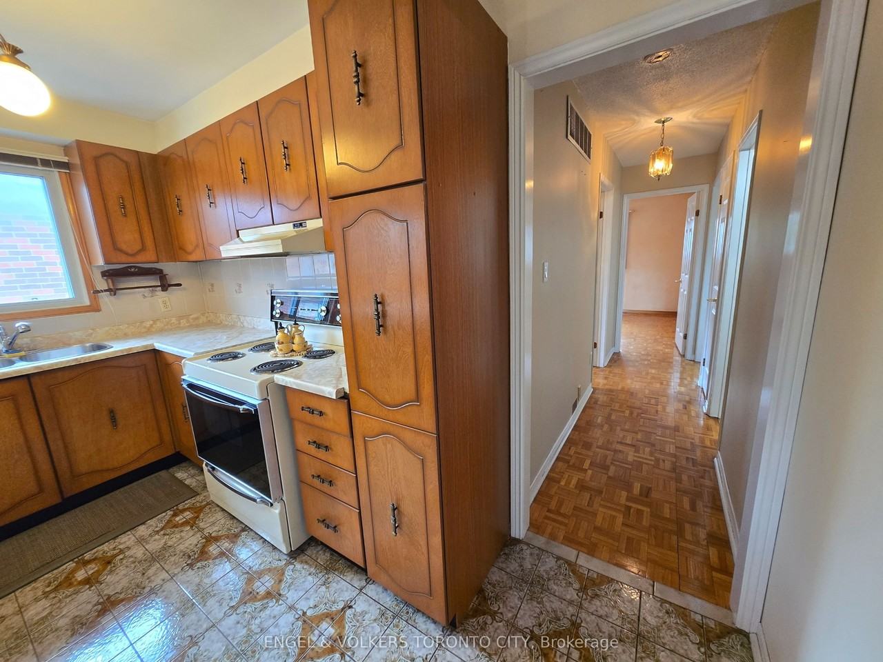 59 Sawmill Rd - Photo 5 of 18