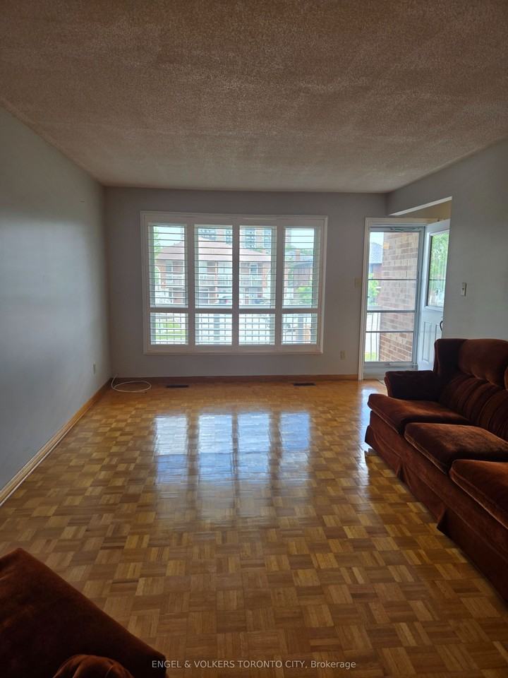 59 Sawmill Rd - Photo 7 of 18