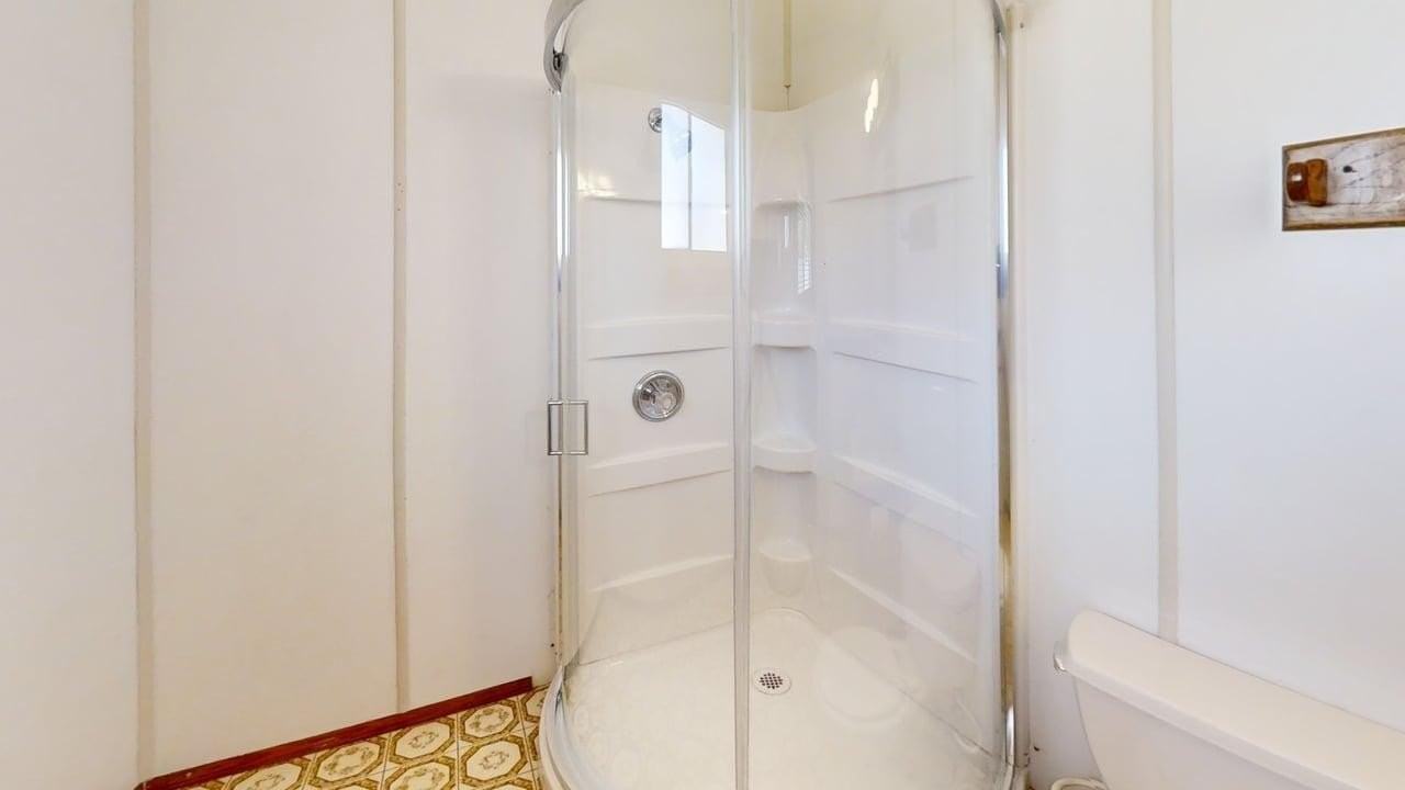 472 Roosevelt St - Photo 4 of 13