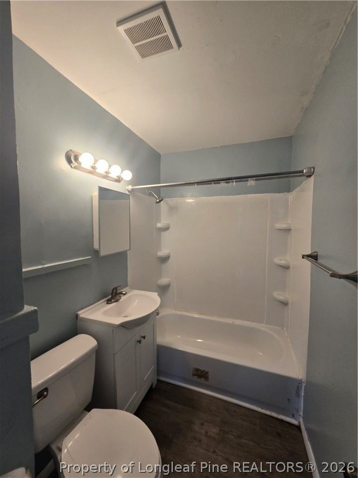 1919 Half Moon Cir - Photo 5 of 13