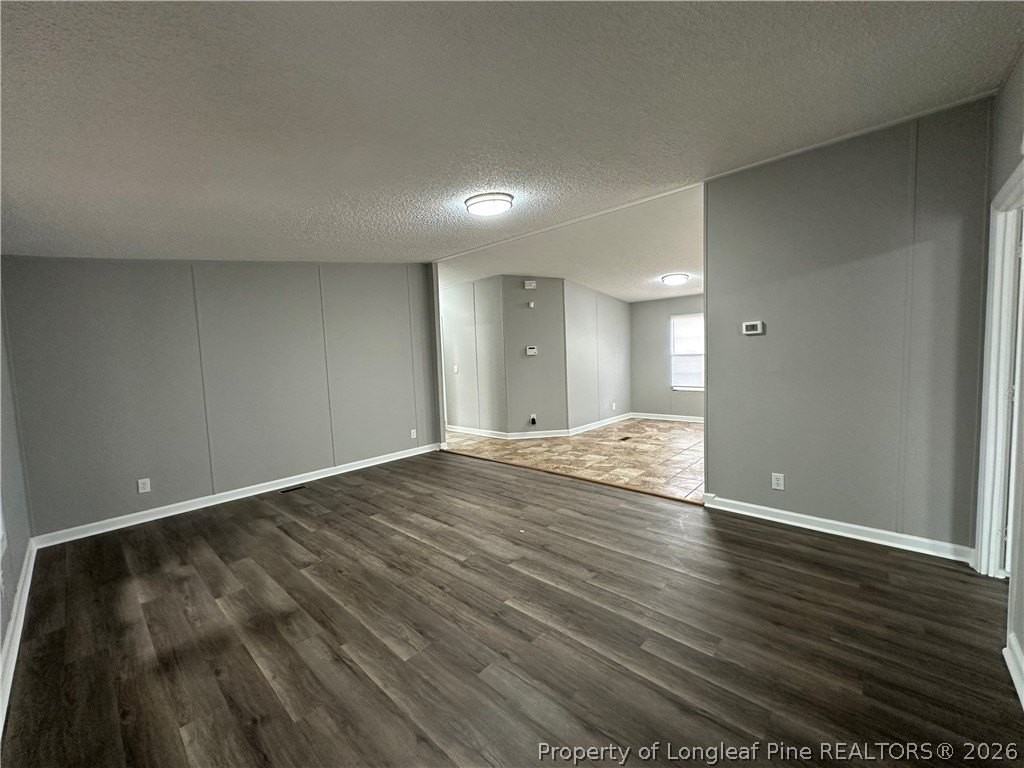 4921 Sand Mine Rd - Photo 3 of 24