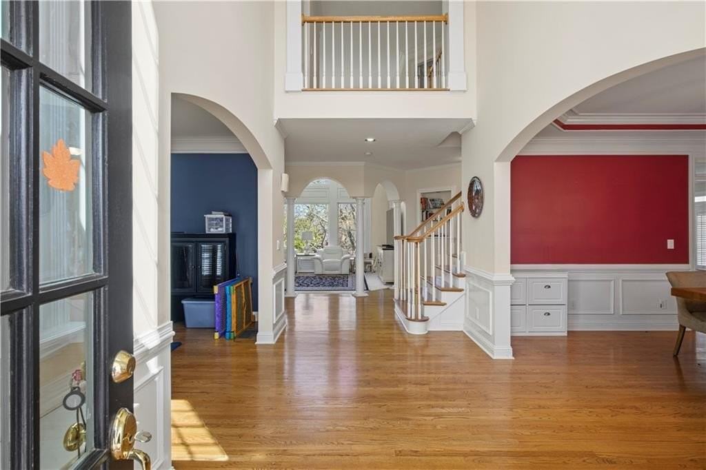 5685 Lake Manor Trce - Photo 3 of 29