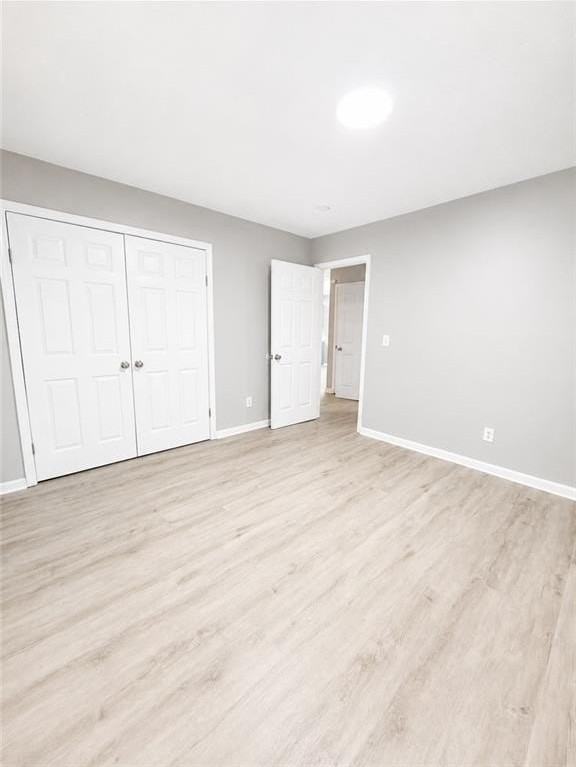 8011 Trinity Park Dr - Photo 5 of 6