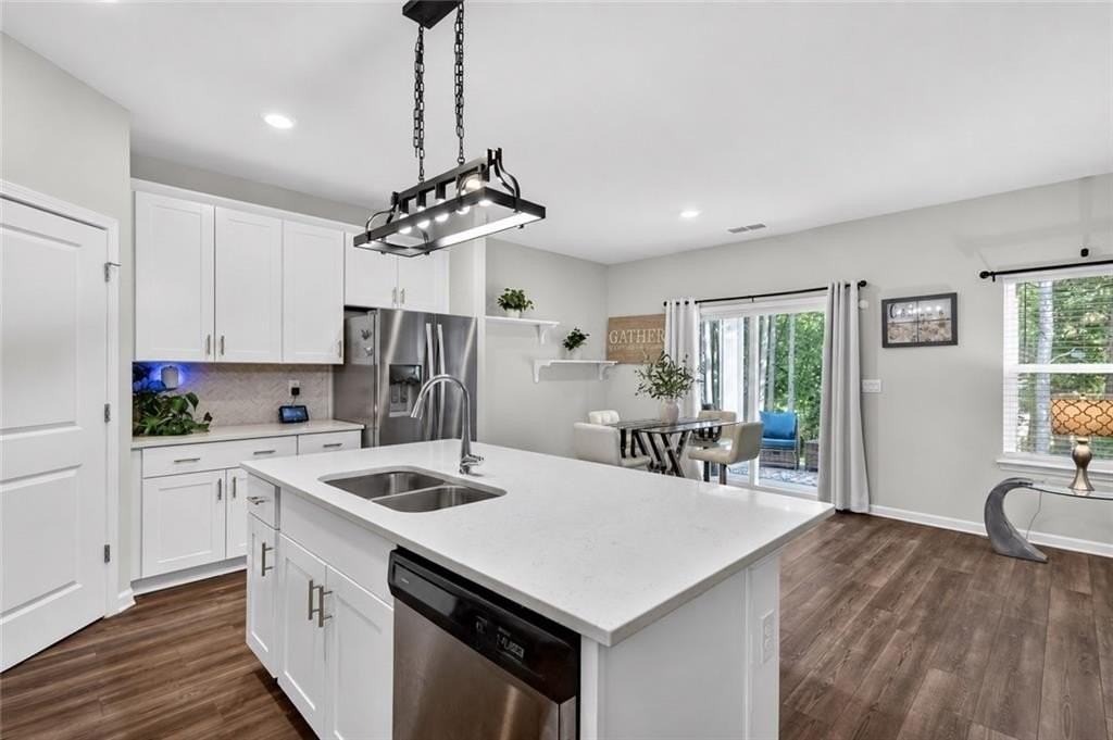 4161 Dean Grove Way - Photo 4 of 31