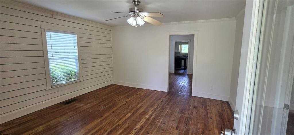 513 Blue Ridge Ave - Photo 3 of 26