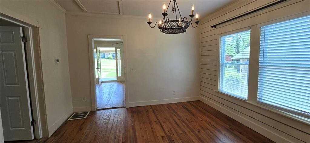 513 Blue Ridge Ave - Photo 5 of 26