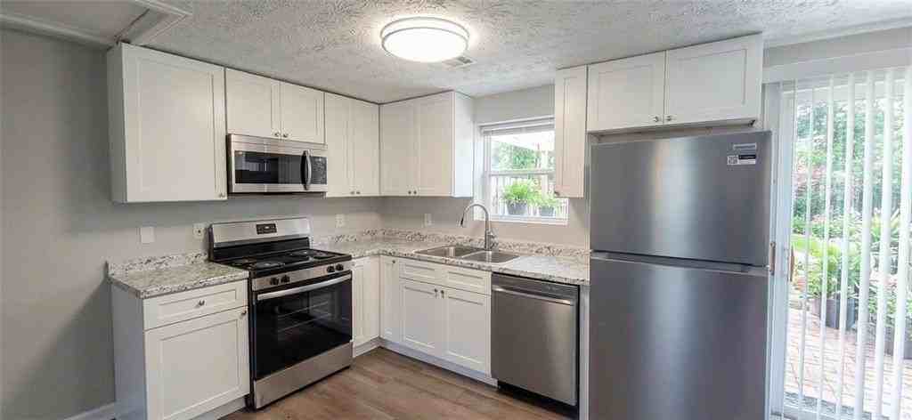 3813 N Bogan Rd #4A - Photo 4 of 11