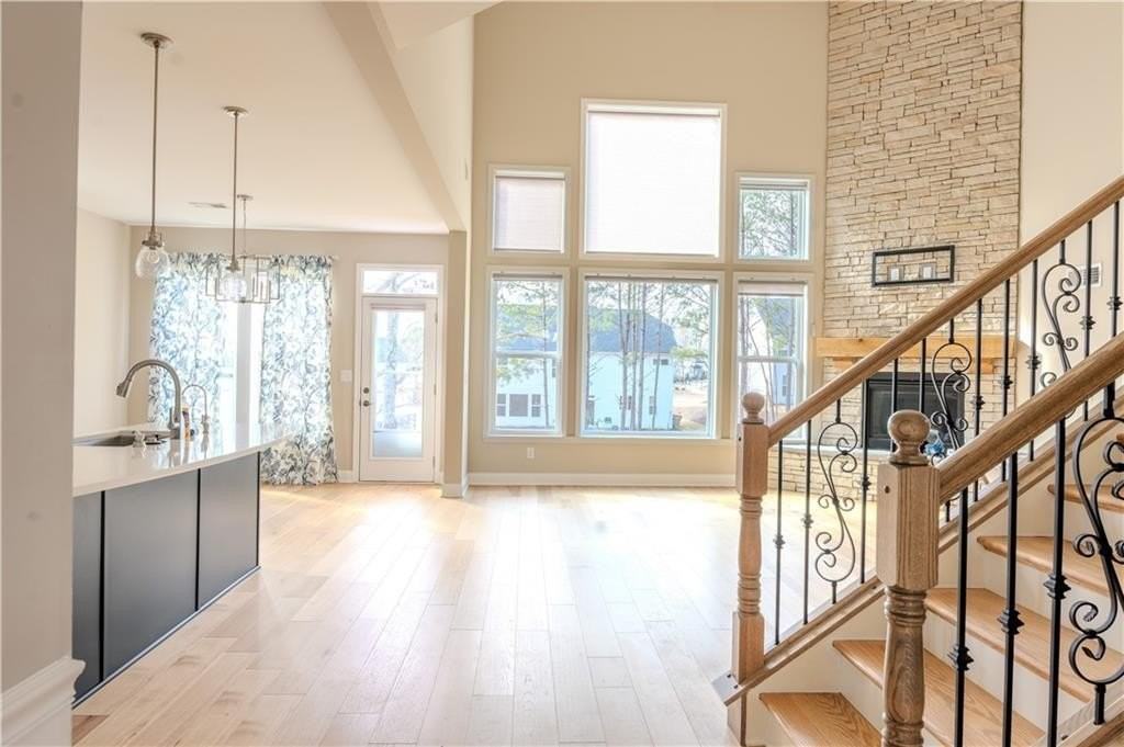8040 Scenic Ridge Way - Photo 4 of 50