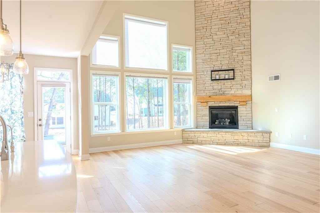 8040 Scenic Ridge Way - Photo 7 of 50