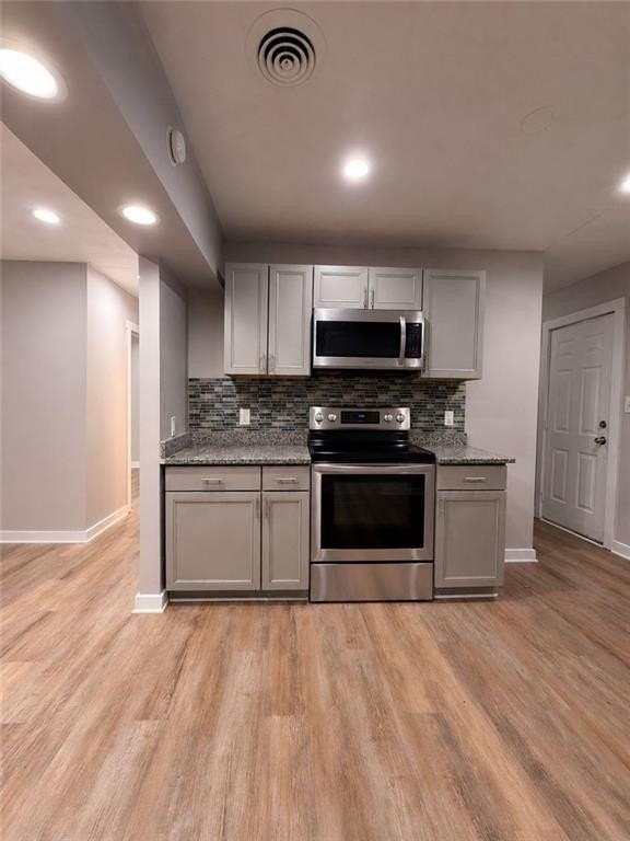 657 Robert E Lee Pkwy - Photo 5 of 30