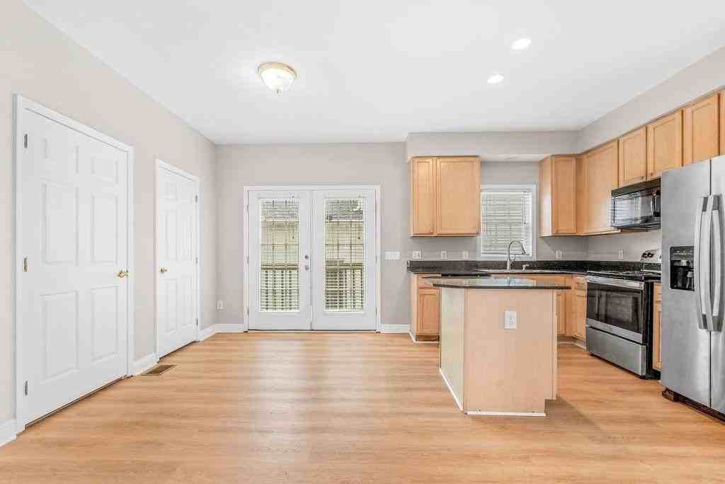 588 John Wesley Dobbs Ave Ne - Photo 5 of 5