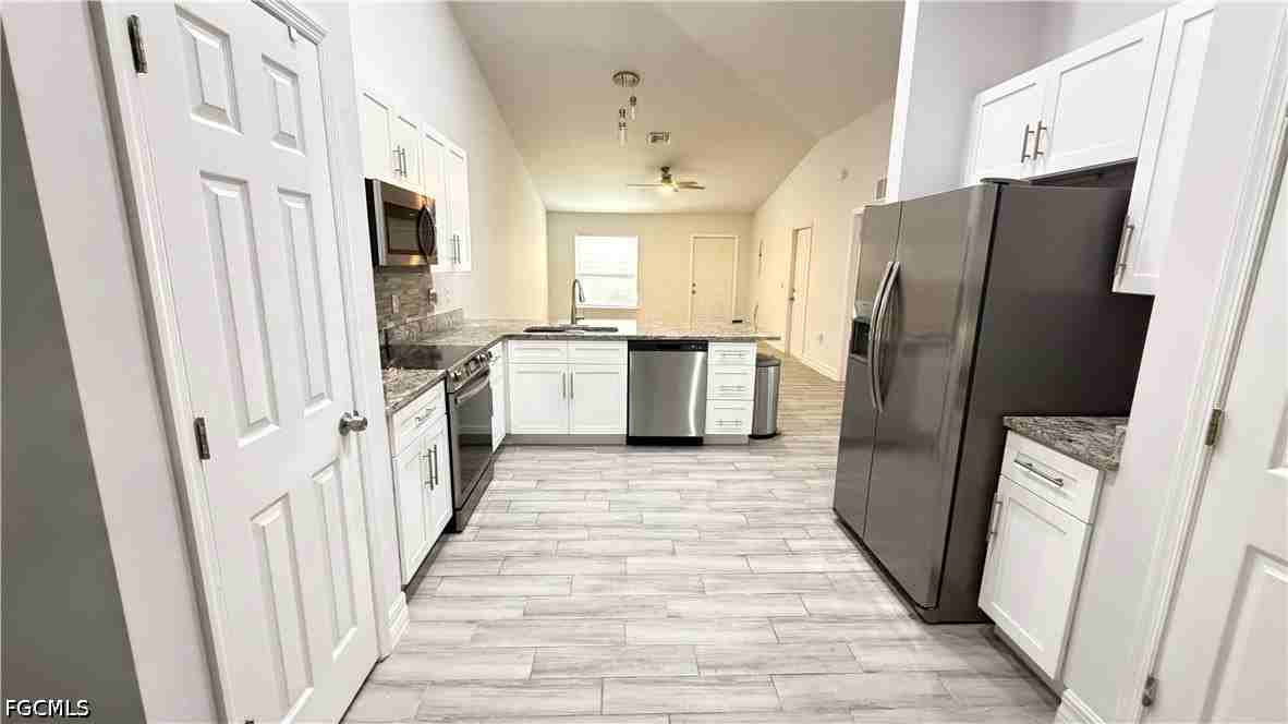 2413 Delta Ave N - Photo 7 of 16