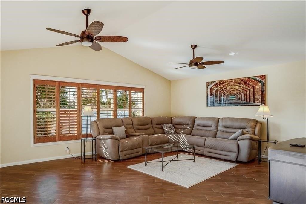 1922 Cape Coral Pkwy W - Photo 4 of 11