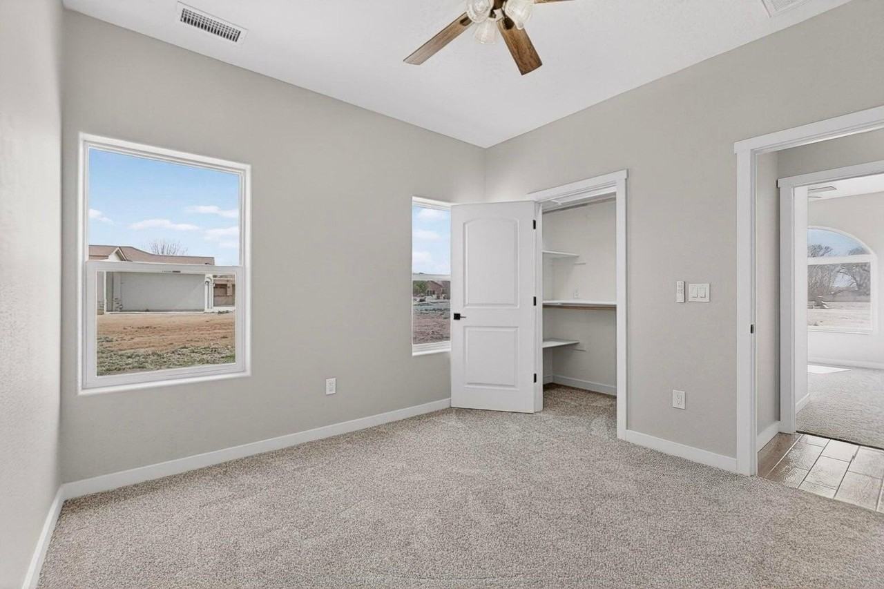 9 Leibel Ct - Photo 6 of 14