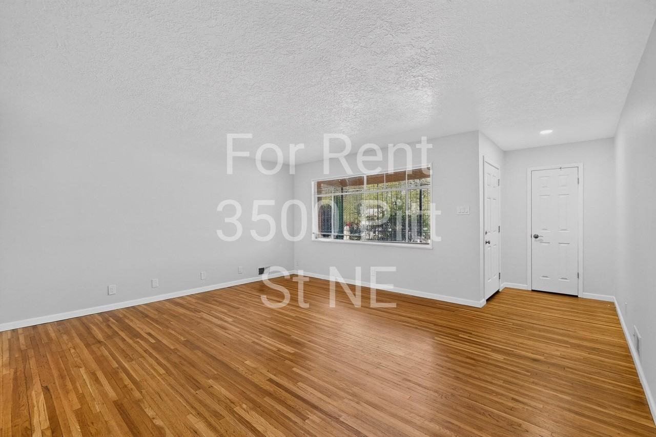 3500 Pitt St Ne - Photo 4 of 45