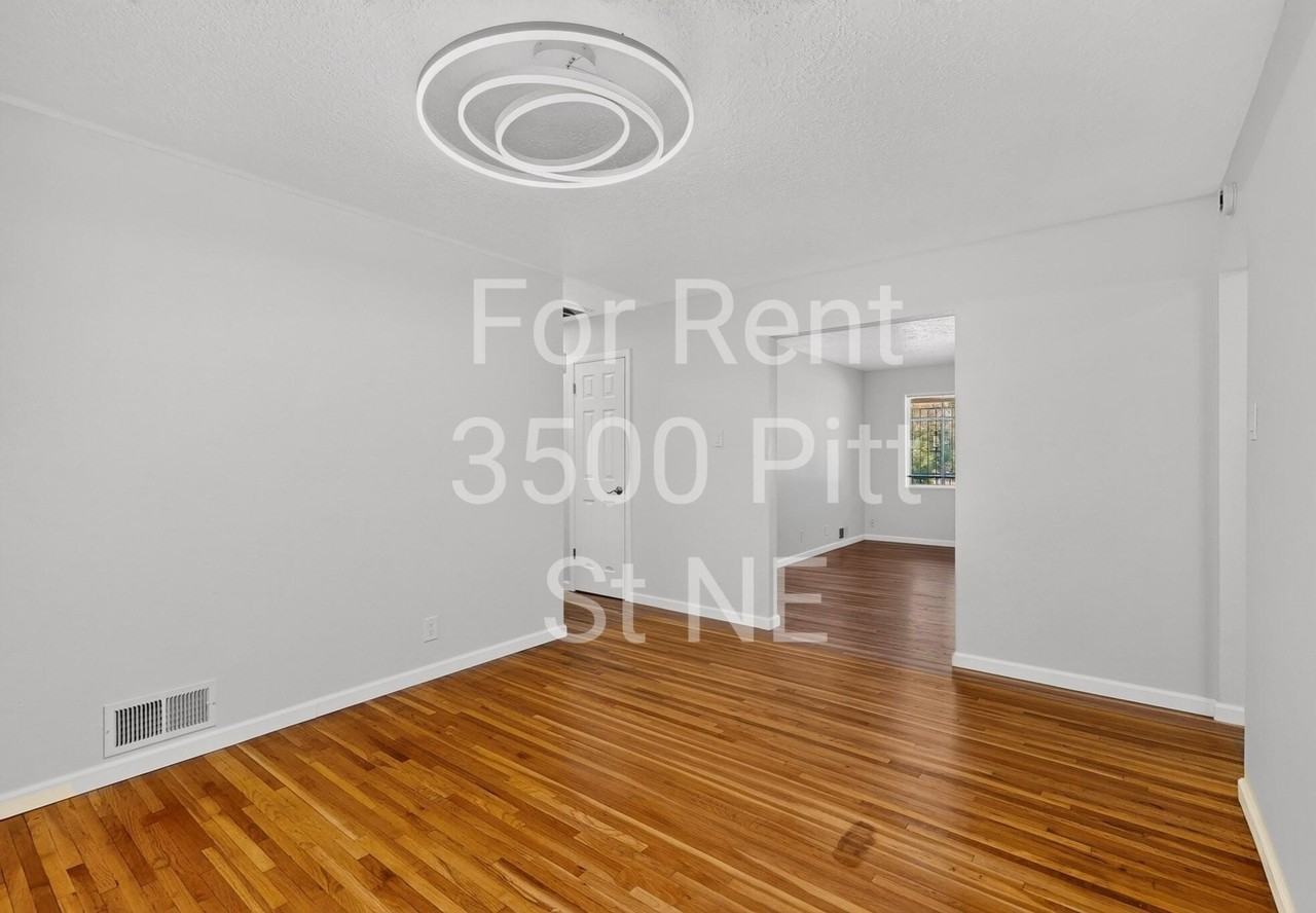 3500 Pitt St Ne - Photo 7 of 45