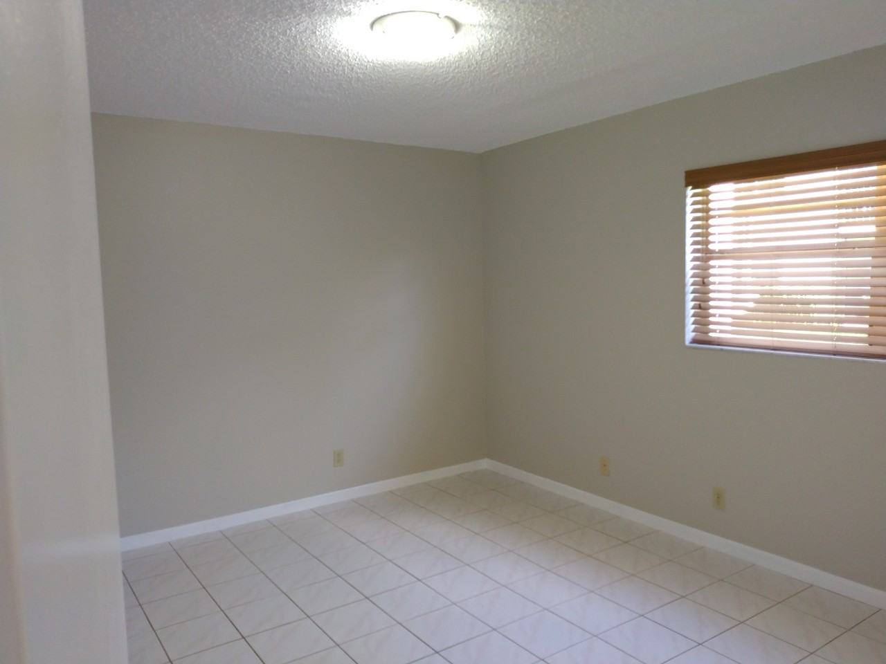4141 Nw 90th Ave #102 - Photo 4 of 7