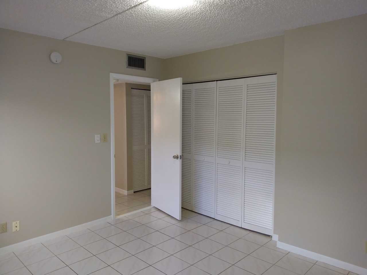 4141 Nw 90th Ave #102 - Photo 5 of 7