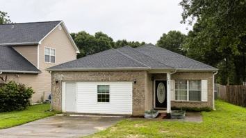 featured image of 2457 Lakeview Dr S #1