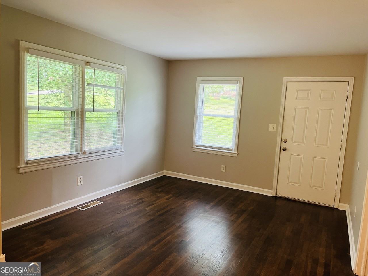 4531 Wesley Dr #B - Photo 5 of 23