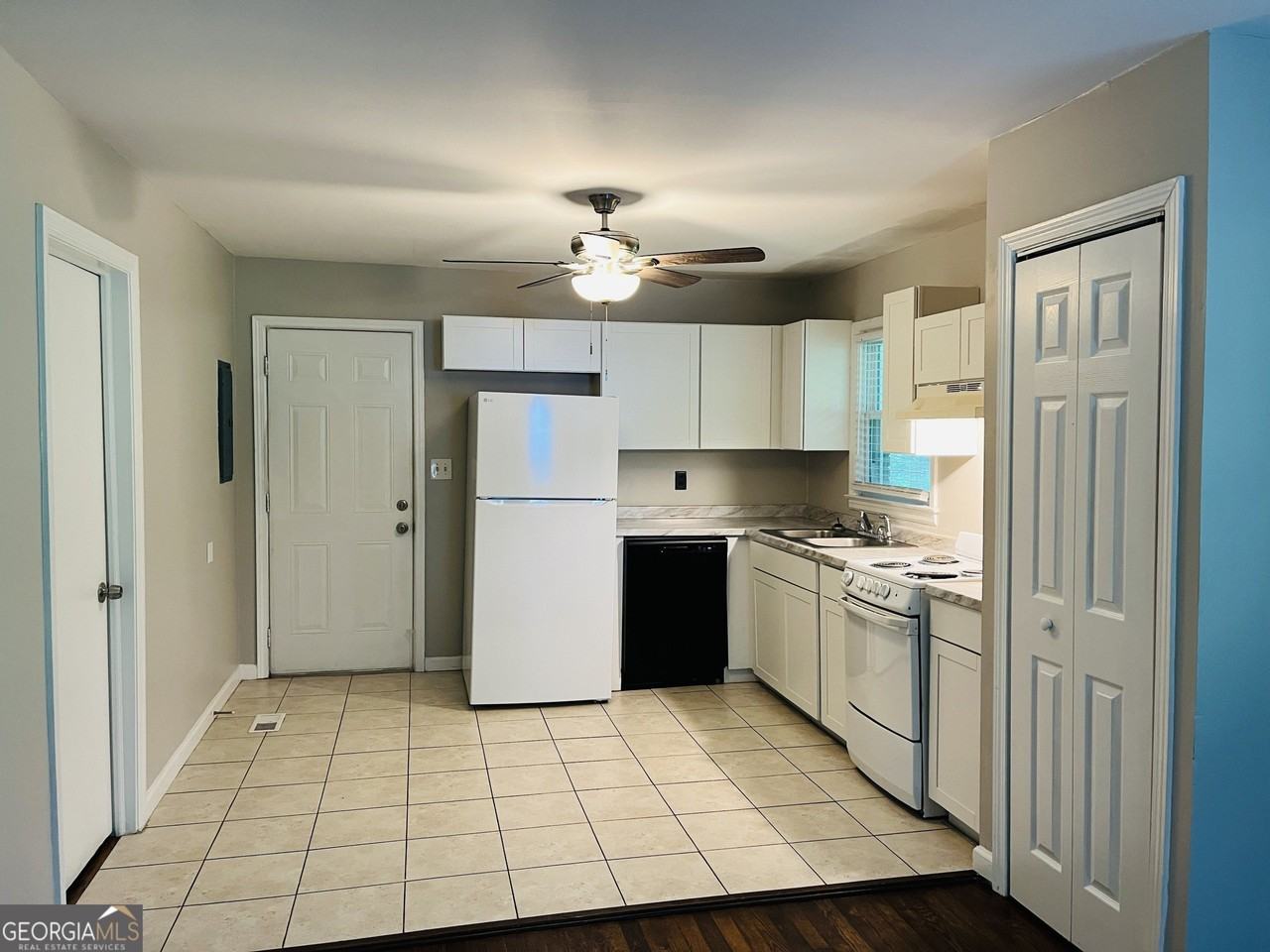 4531 Wesley Dr #B - Photo 6 of 23
