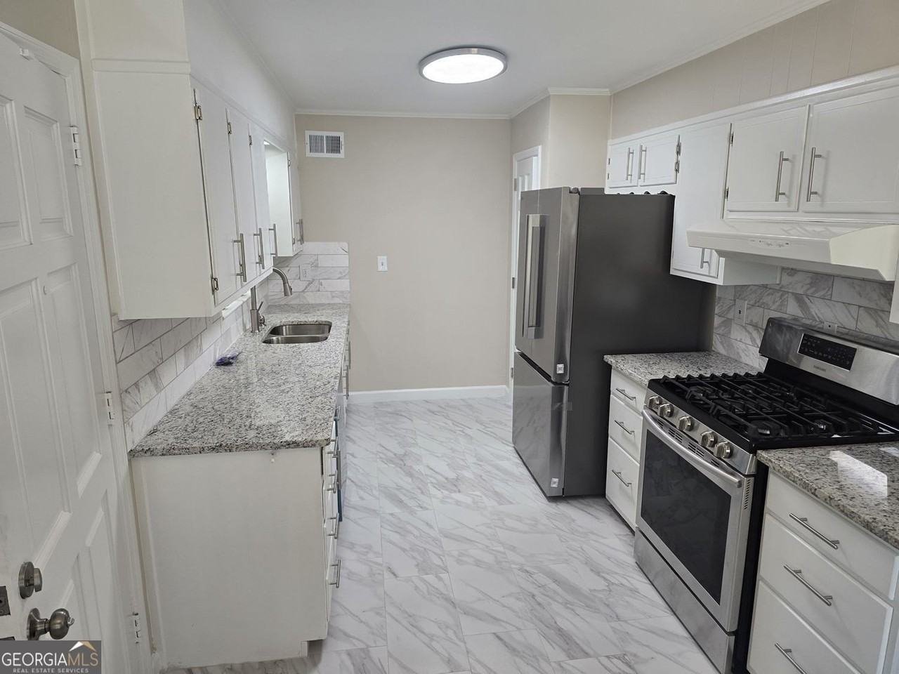 3420 Northside Dr #A - Photo 6 of 12