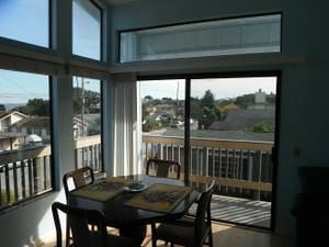671 Lily St Uppr Level - Photo 5 of 25