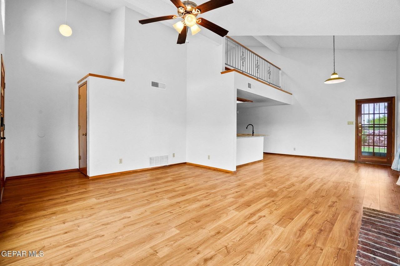 7609 Medano Dr - Photo 2 of 45