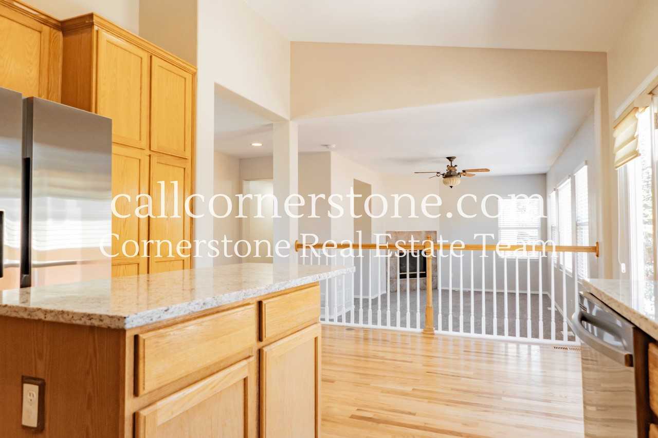 6434 Cool Mountain Dr #1 - Photo 5 of 35