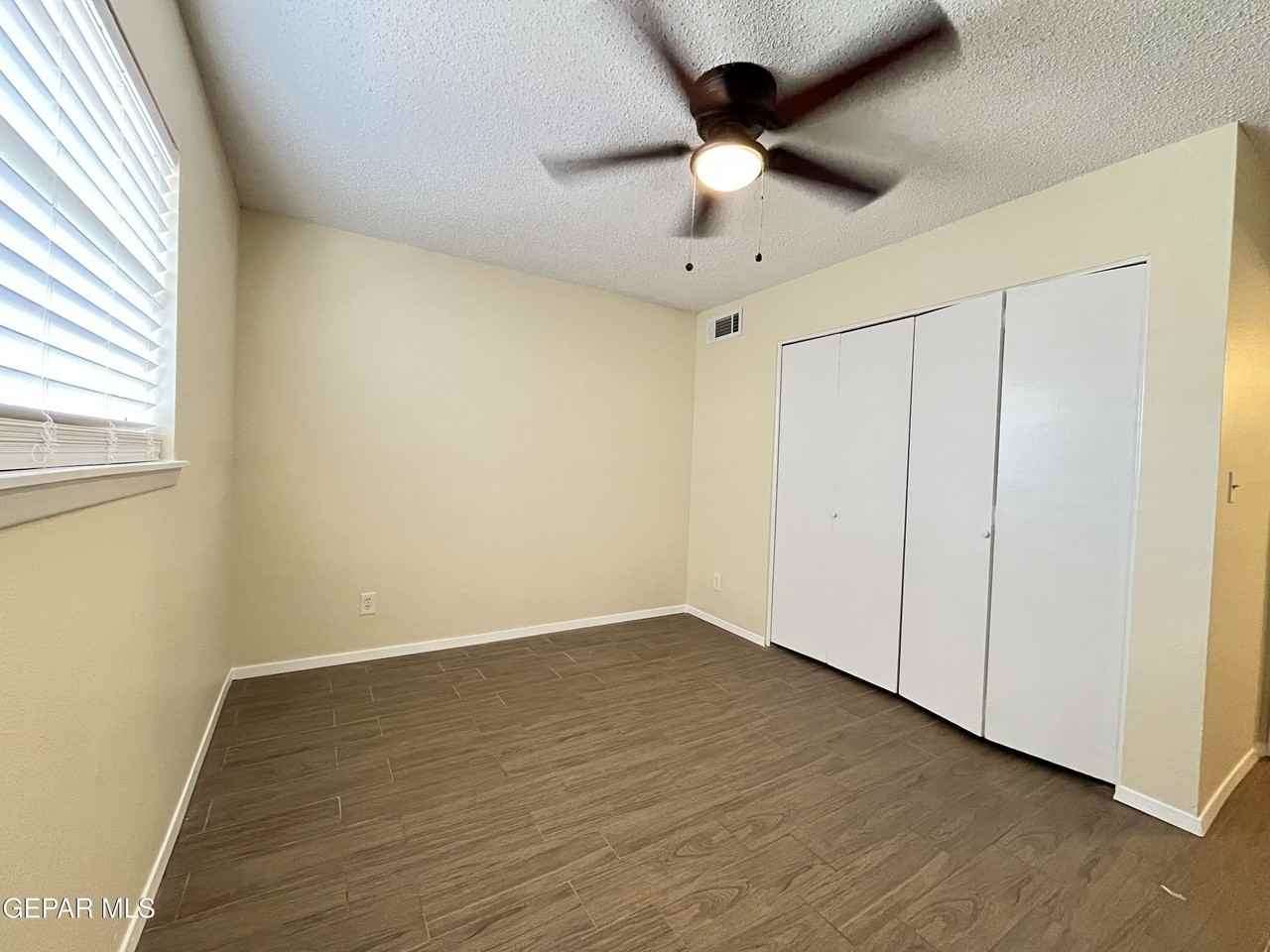 11016 Pebble Hills Blvd - Photo 3 of 10
